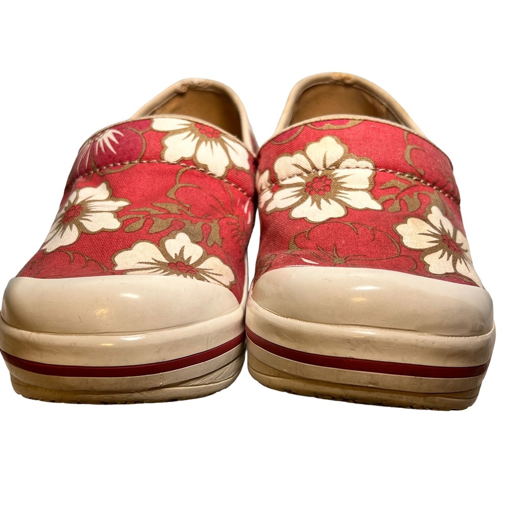 Dansko Vegan Volley Hawaiian Floral Canvas Clogs Sz 36 Faded Red White - Picture 2 of 11